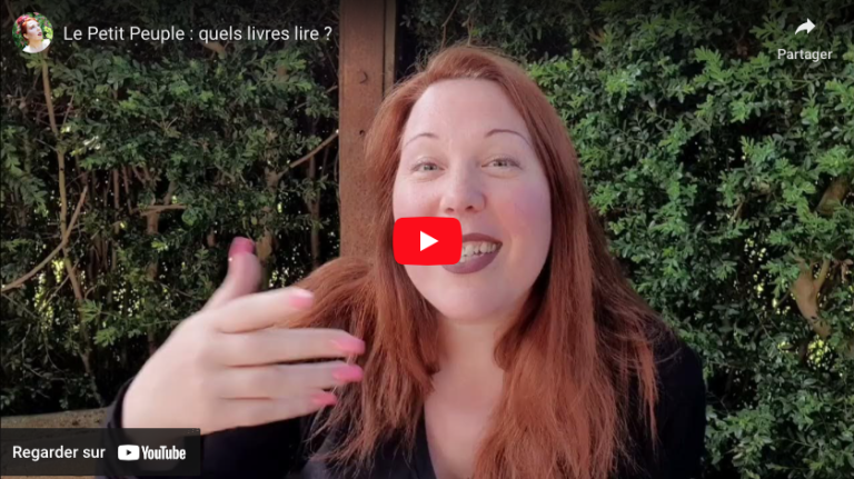 vidéo de ange de gaia présentant différents livres sur le petit peuple